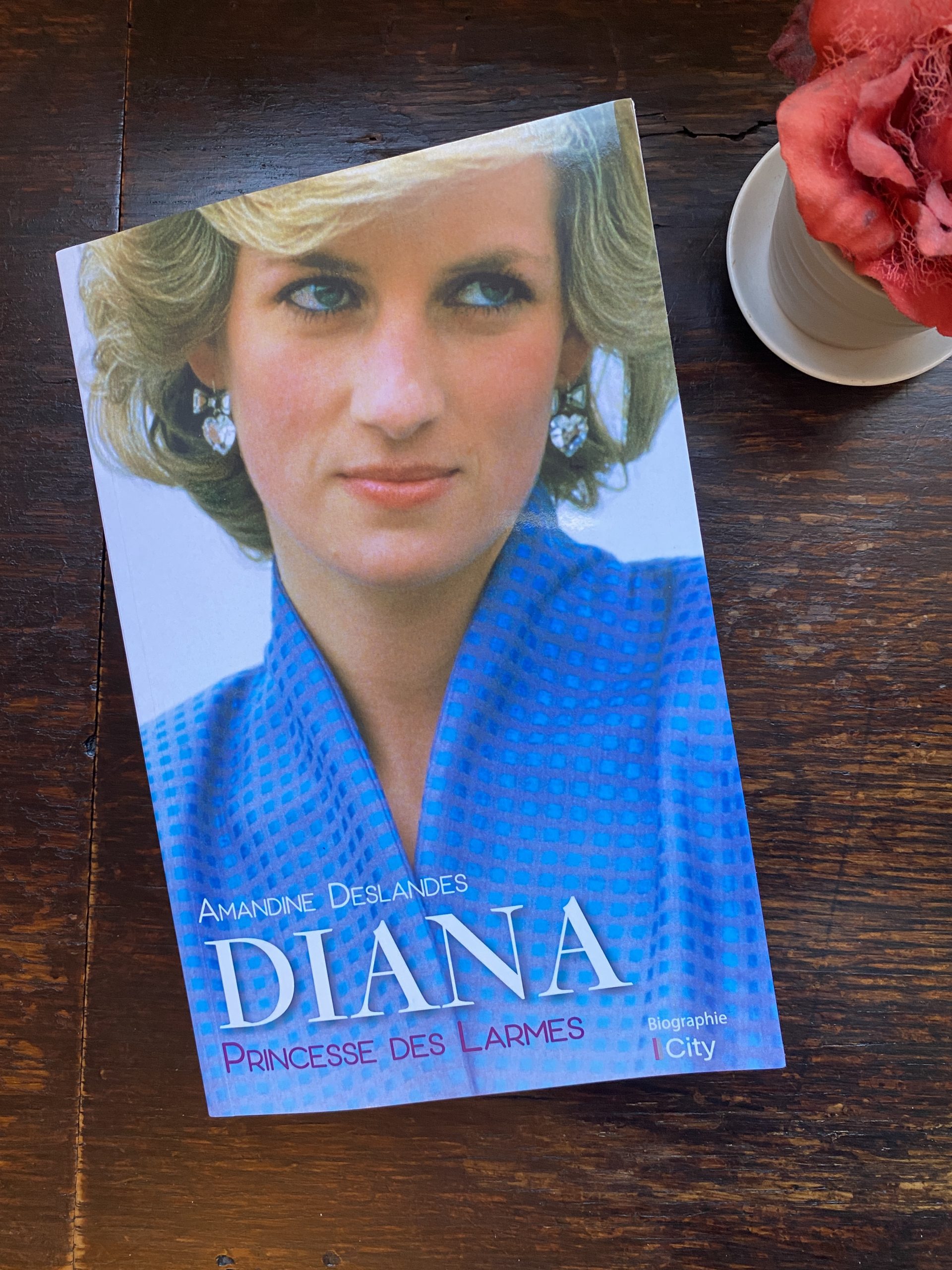 Biographie Lady Diana Princesse de Galles Princesse des larmes par Amandine Deslandes